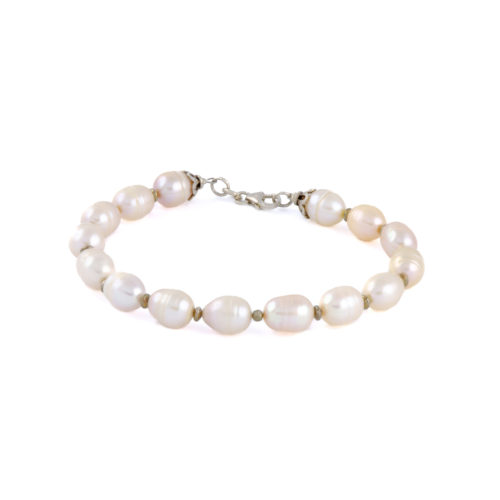 Classic Pearl Bracelet – Timeless Elegance
