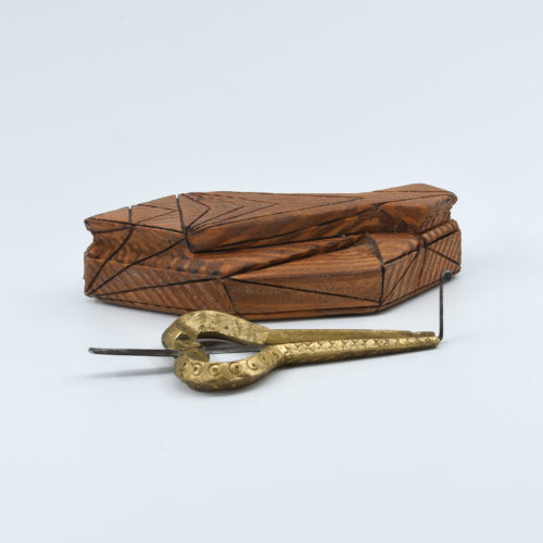 “Heart of the Forge” – Handcrafted Brass Jaw Harp with Geometric Wooden Case (G)